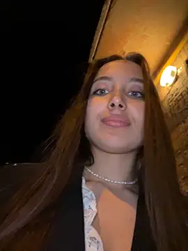 ICrazyOneIRL Adlı Modelin Canlı XXX Sohbeti