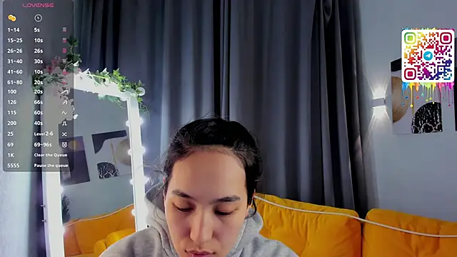 FlirtyAura লাইভ XXX চ্যাট