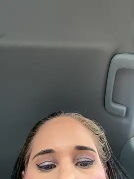 lolabunny9's Webcam Show