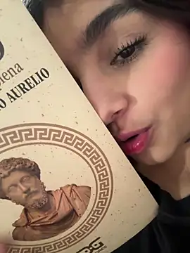 XXX chat uživo modela Abriil_cutee