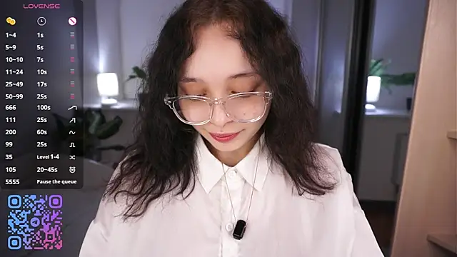 Chatroom XXX en direct de HannaHayles