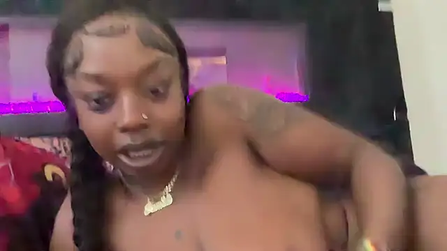 sevynsexysinss Show in webcam