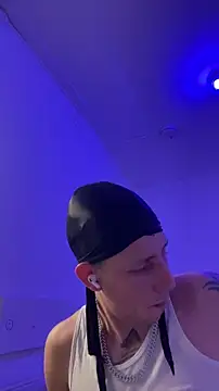 Онлайн чат XXX TitanNoir