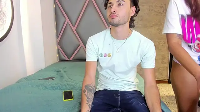 Pokazy przed kamerką – Wolf_Kitty