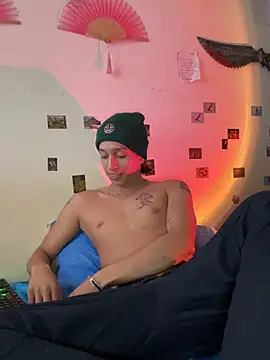 DannyPhantom555 live XXX chat