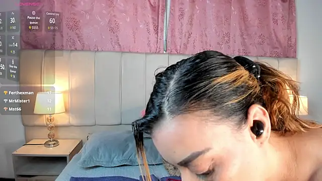 Онлайн чат XXX mia__gv