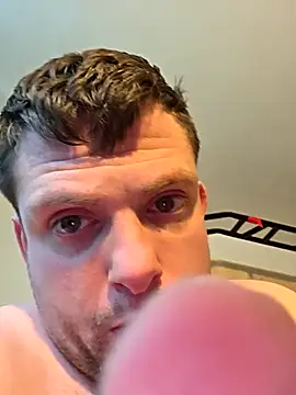 แชท XXX สดของ luv2fuk2025