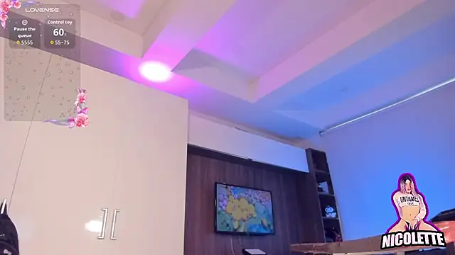 nicolette_tay's Webcam Show