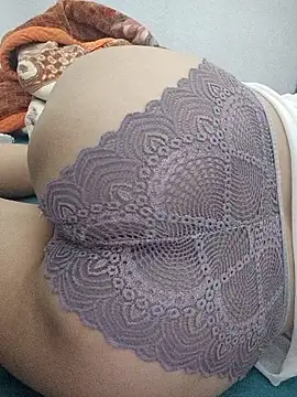 Haralushiaaa Adlı Modelin Web Kamerası Şovu