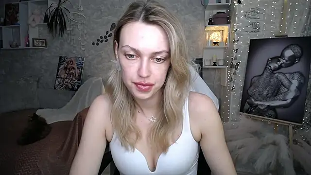 แชท XXX สดของ NickyAdamidi