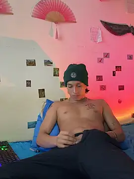 DannyPhantom555 Adlı Modelin Web Kamerası Şovu