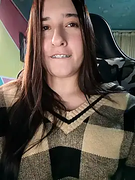 Mysticdooll69's Live XXX Chat