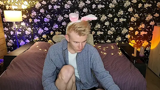 Vuitton's Live XXX Chat