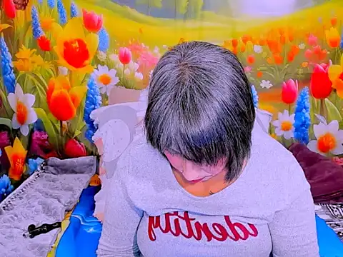 indianroxy's Live XXX Chat