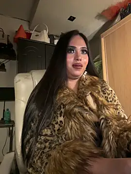 BigDominaMia 웹캠 쇼