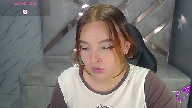 แชท XXX สดของ mia_foster_t