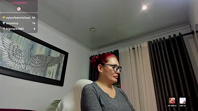 Онлайн чат XXX VictoriaPaker