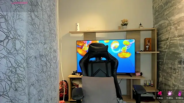 nahomyrusell's Webcam Show