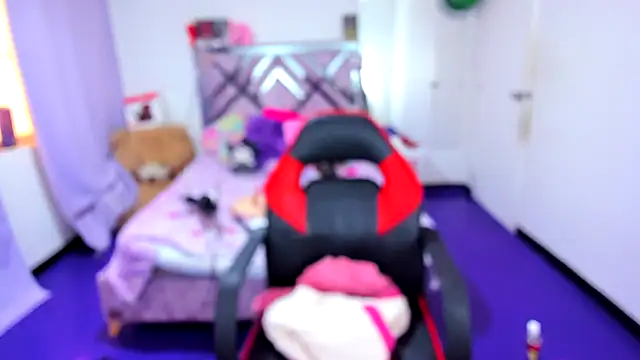 Chat +18 de Luna_Analya ao vivo