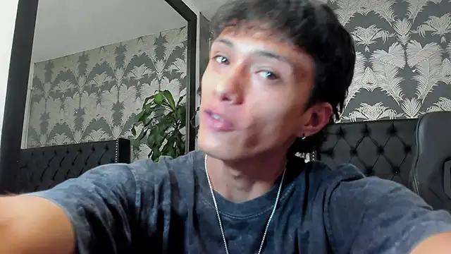 Lean_Portman Webcam show