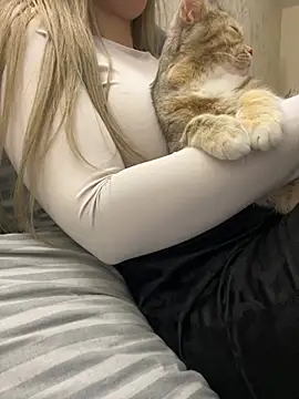 Majic_Maffin's Live XXX Chat