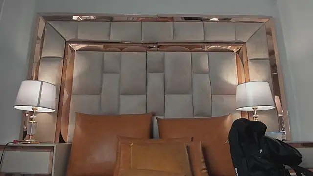 ValentinaBreats' Live XXX Chat