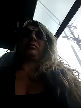 Chatroom XXX en direct de Sussy50