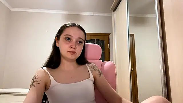 Chat +18 de TrulaPhay ao vivo