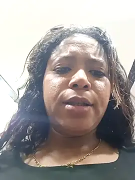 Pokazy przed kamerką – cindy_damm