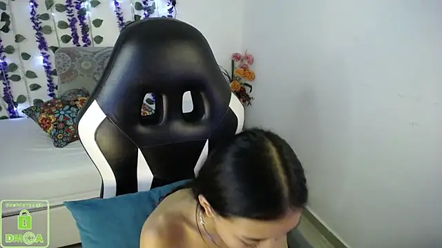 Chat +18 de NathaliaSweet_11 ao vivo