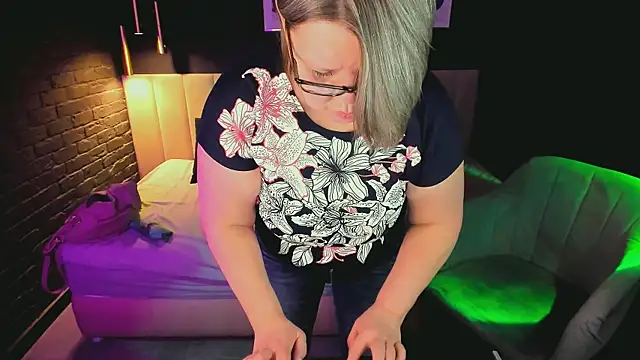 Shannonshine's Live XXX Chat