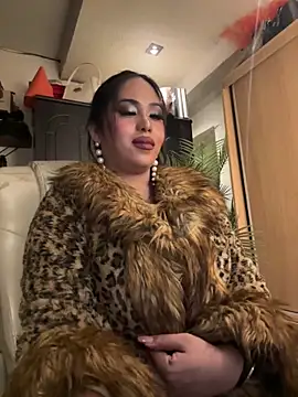 BigDominaMia – Live XXX-chat