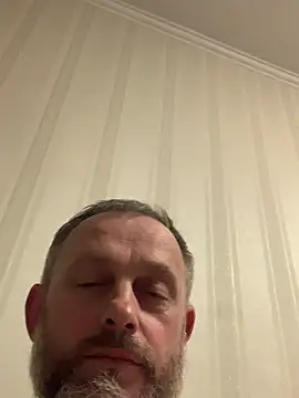 Frosl 即時 XXX 聊天