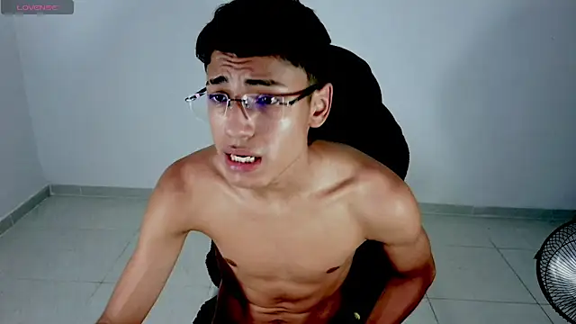 Chatroom XXX en direct de Im_david02