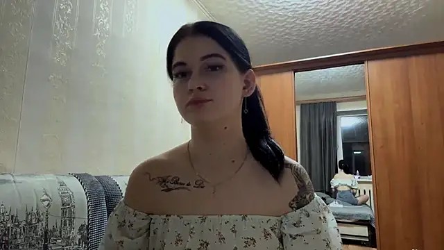 Chat XXX en directo de BellaLuxury