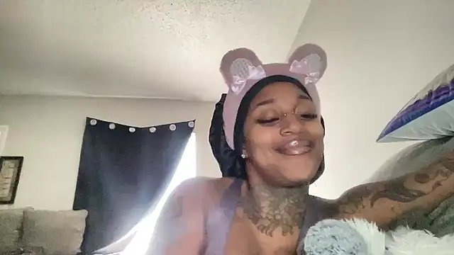 Creamesensation live XXX chat