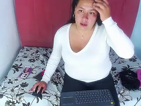 Chatroom XXX en direct de aimy_caicedocm