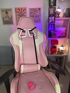 Emma_Wish Adlı Modelin Canlı XXX Sohbeti