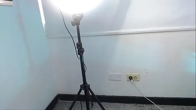 valkiria_sex_ 现场XXX聊天