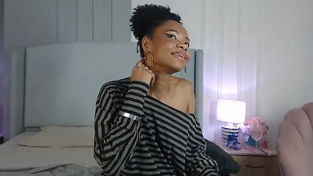 ChantalGarner's Live XXX Chat