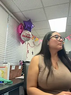 Goddessxxrosexx Adlı Modelin Canlı XXX Sohbeti