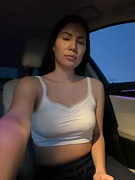 ClaireBree Adlı Modelin Canlı XXX Sohbeti