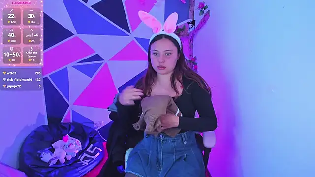 little_emma0's Live XXX Chat