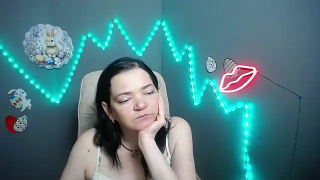 Chatroom XXX en direct de LauraFinn