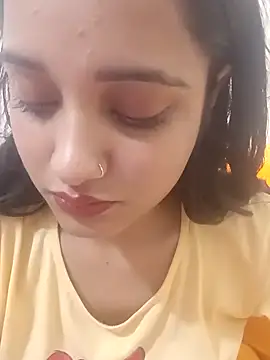 Pokazy przed kamerką – Ap_ki_Pa_ri_Jaanvi