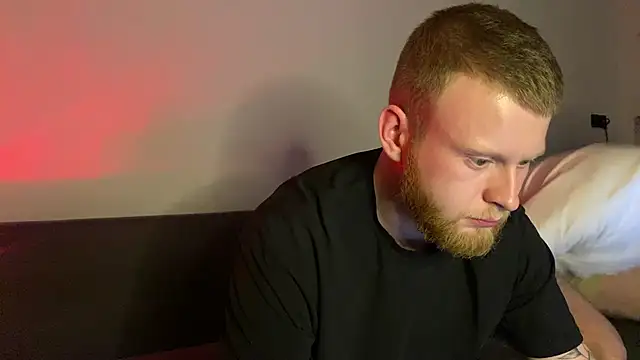 Pokazy przed kamerką – Adam_ice