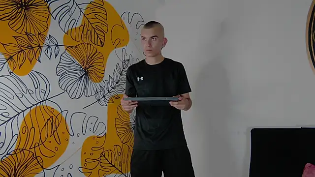 Rowan_Cley Show in webcam