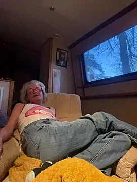 ladyboatlady's Live XXX Chat