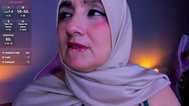 HijabiMilff: онлайн-секс-чат