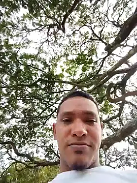 Grandeygruesa1 Show in webcam